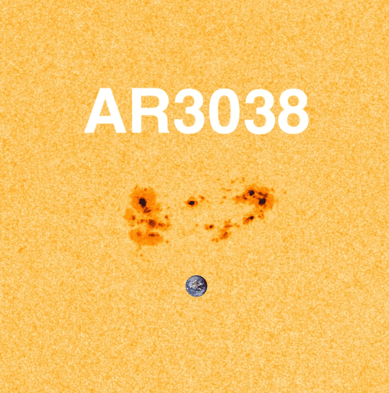 Cuadrado amarillo (imagen ampliada del Sol) con manchas negras (manchas solares) etiqueta blanca (AR3038) y un globo terráqueo a escala.